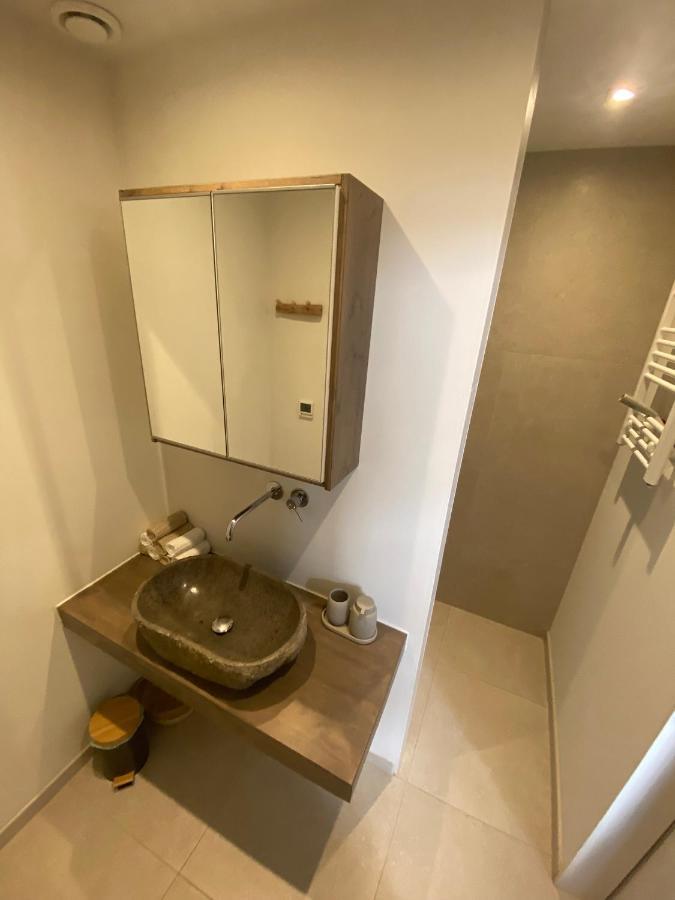 B&B Appartement Rebel And Moon In Het Centrum Van Alblasserdam ภายนอก รูปภาพ
