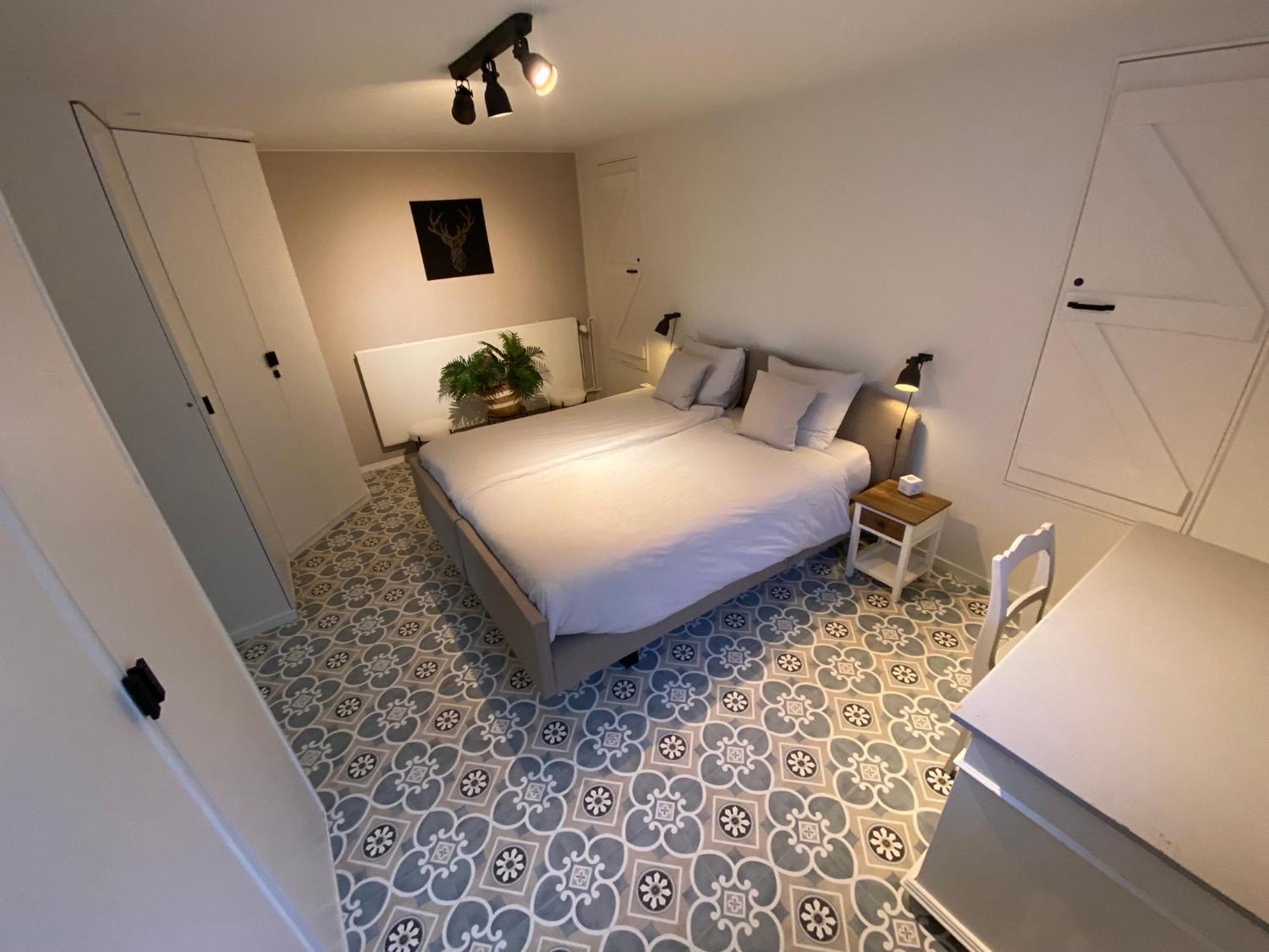 B&B Appartement Rebel And Moon In Het Centrum Van Alblasserdam ภายนอก รูปภาพ